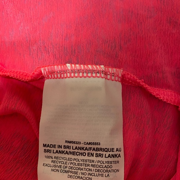 EUC Women’s Nike Racerback Tank, Small - Picture 6 of 7